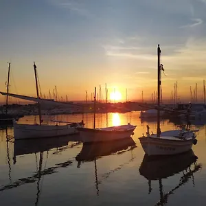 Catalunya, Moderno, Céntrico Y Parking L' Escala