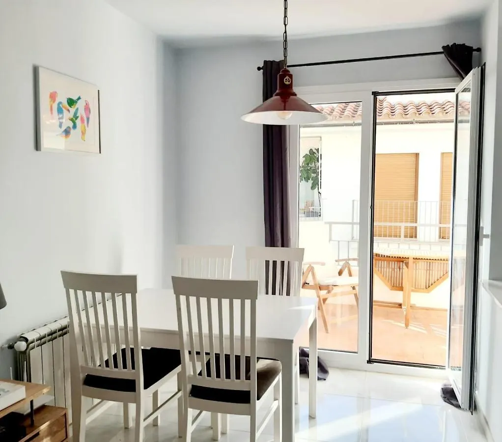 2 Bedroom Apartment In The Old Town, Close To The Beach L' Escala